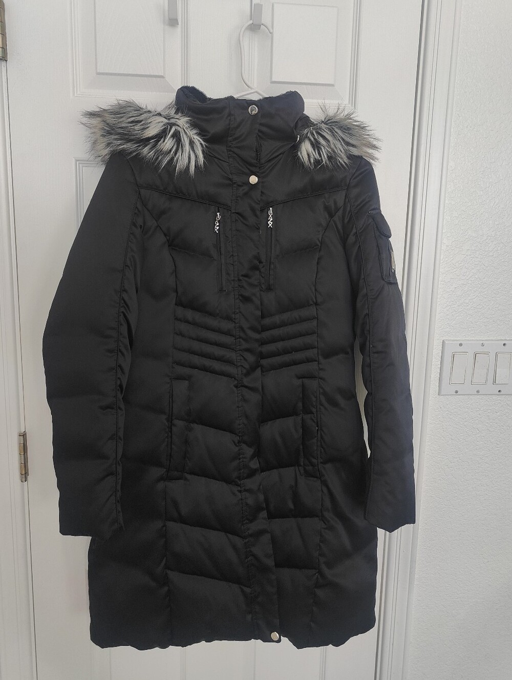 Zero Xposur Women's Black Feather Puffer Coat Winter Warm Outwear, Size M